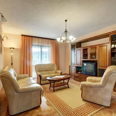 Appartamento Apartments Alexandra 1039 Pola